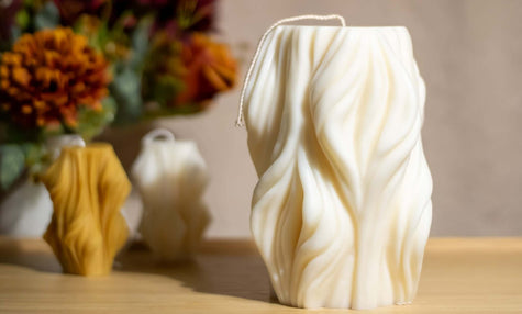 Handmade wavy candle – non-toxic soy wax candle with organic shape and clean design.