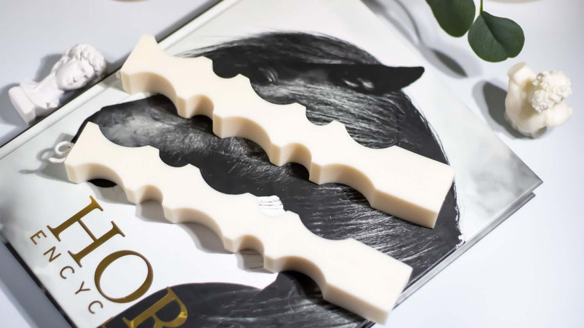 Modern Sculptural Candle Duo – Wavy Shape Home Accent