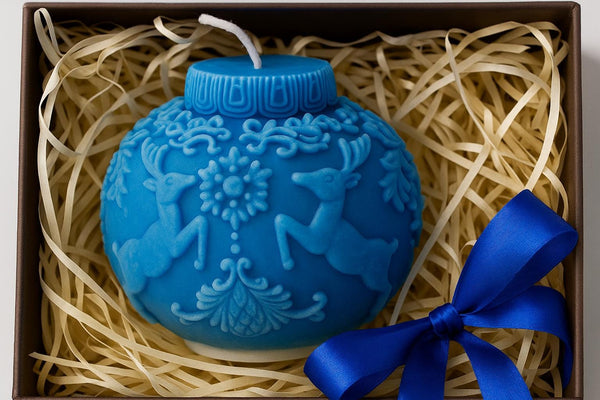 Reindeer Candle – botanical relief sculptural soy wax holiday decor