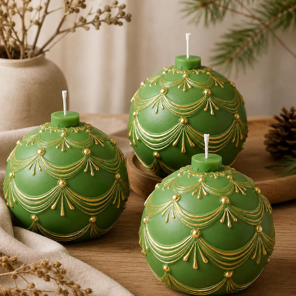 Vintage Christmas Bauble Candle