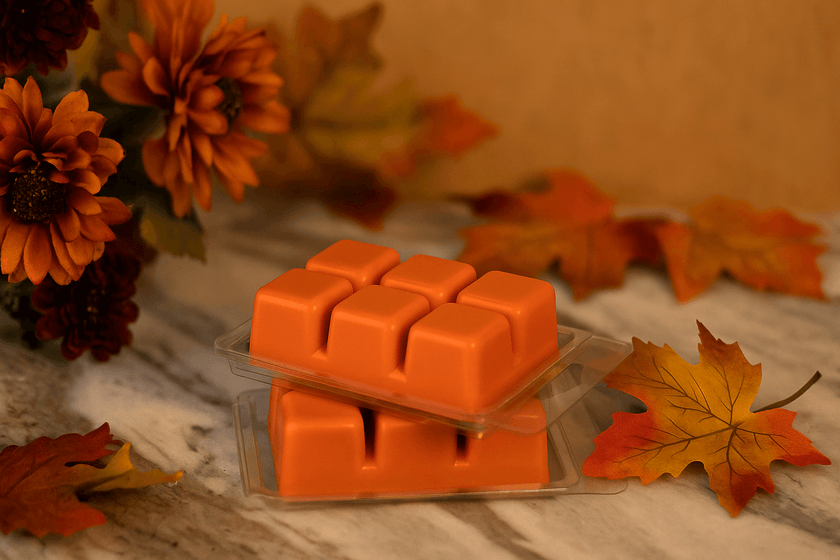 Autumn-themed soy wax melts with cozy fall scents, handcrafted for Thanksgiving décor and seasonal home fragrance.