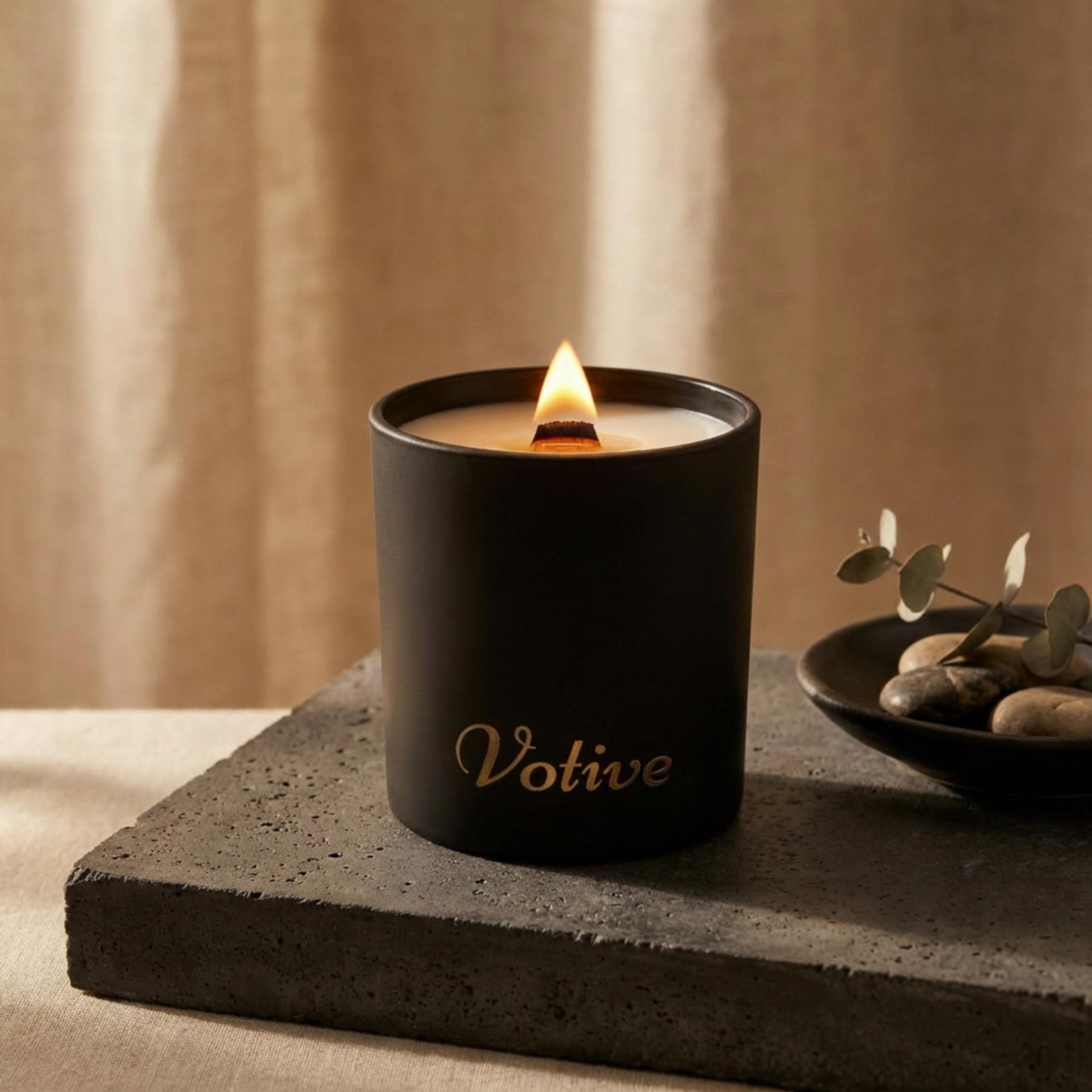 Black Glass Jar Candle, Wooden Wick Crackling Candle