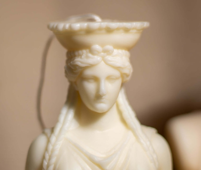 Goddess torso candle – sculptural soy wax feminine figure for minimalist decor