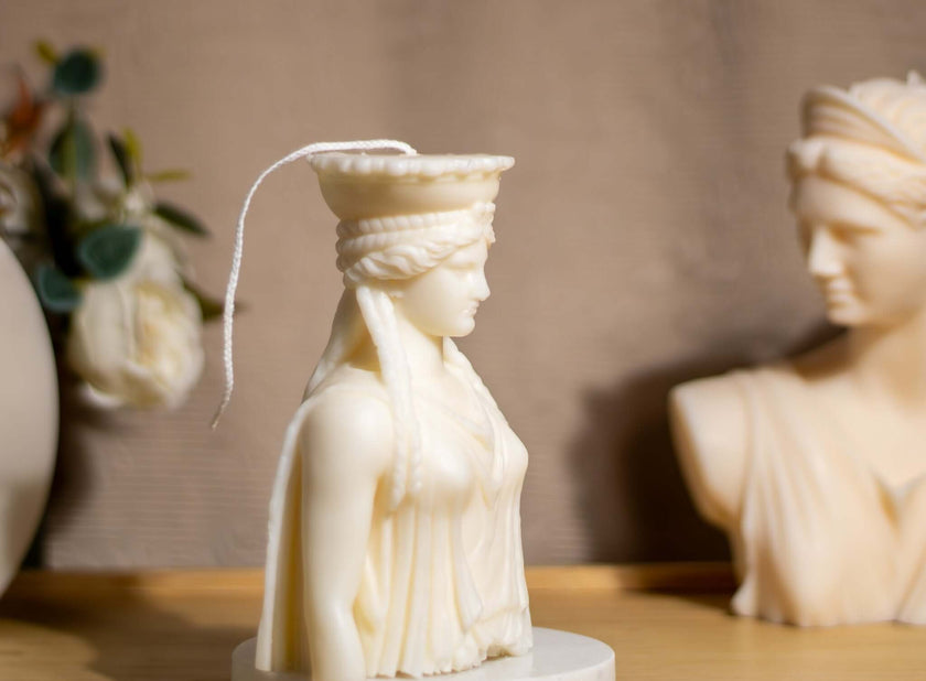 Sculptural Goddess torso candle made from non-GMO soy wax, showcasing feminine beauty and minimalism.