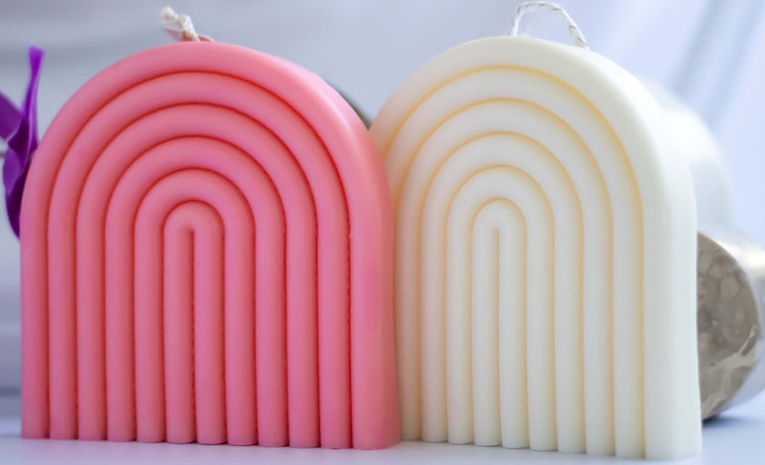 Close-up of the Big Arch candle, showcasing its smooth curves and modern geometric aesthetic.