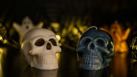 Lumânare parfumată Gothic Skull din ceară naturală, handmade pentru Halloween