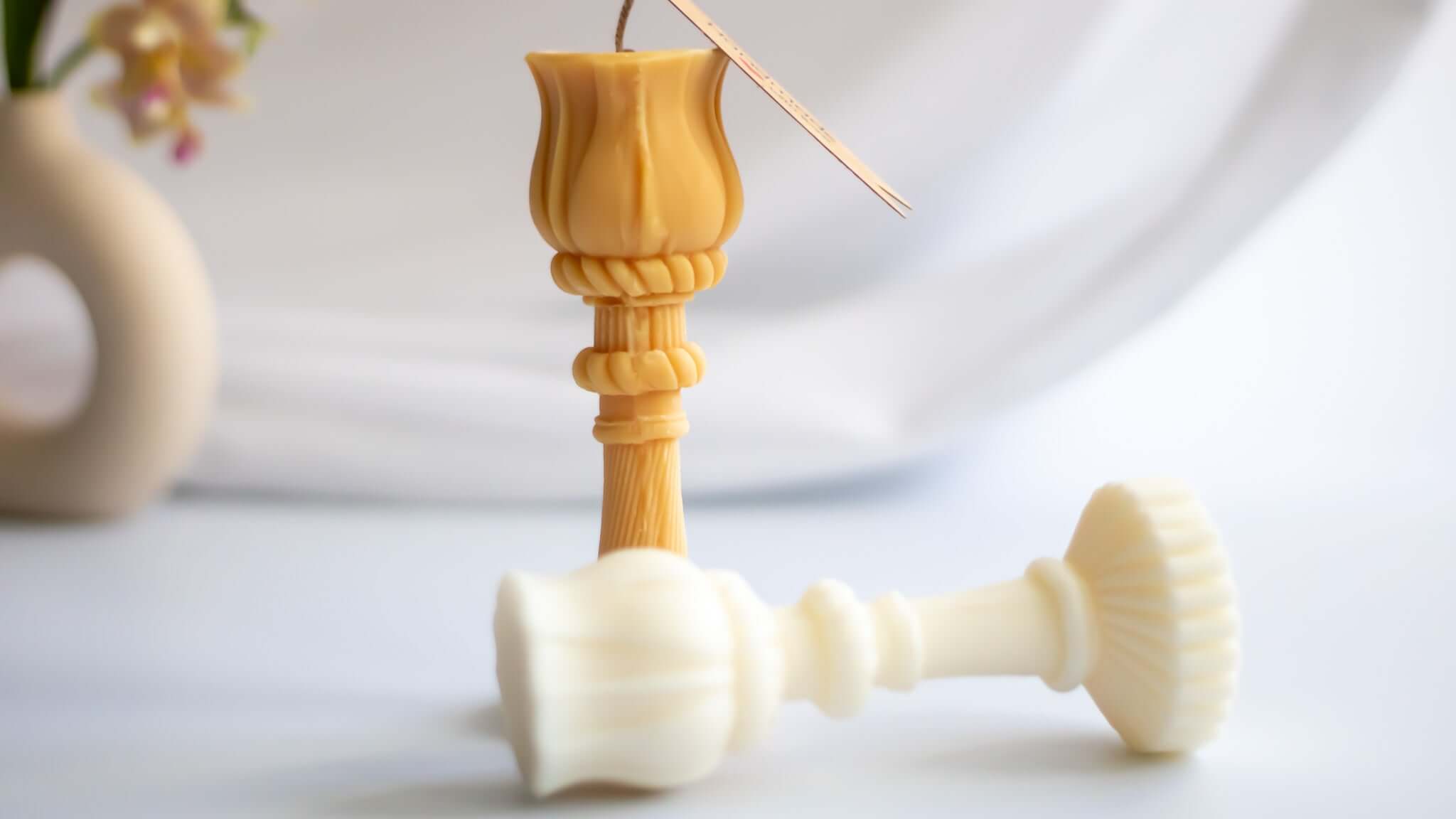 Luxury sculptural candle with clean-burning soy wax.