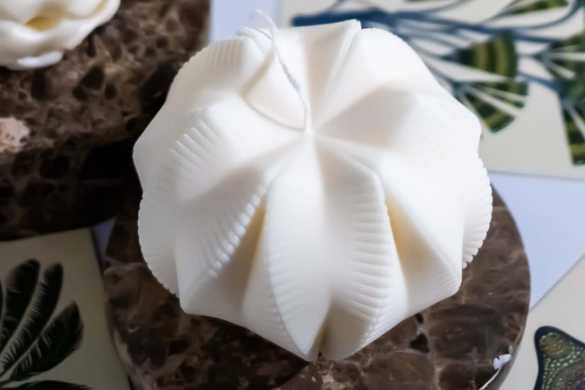 Minimalist modern candle – geometrical sculpture in non-toxic soy wax