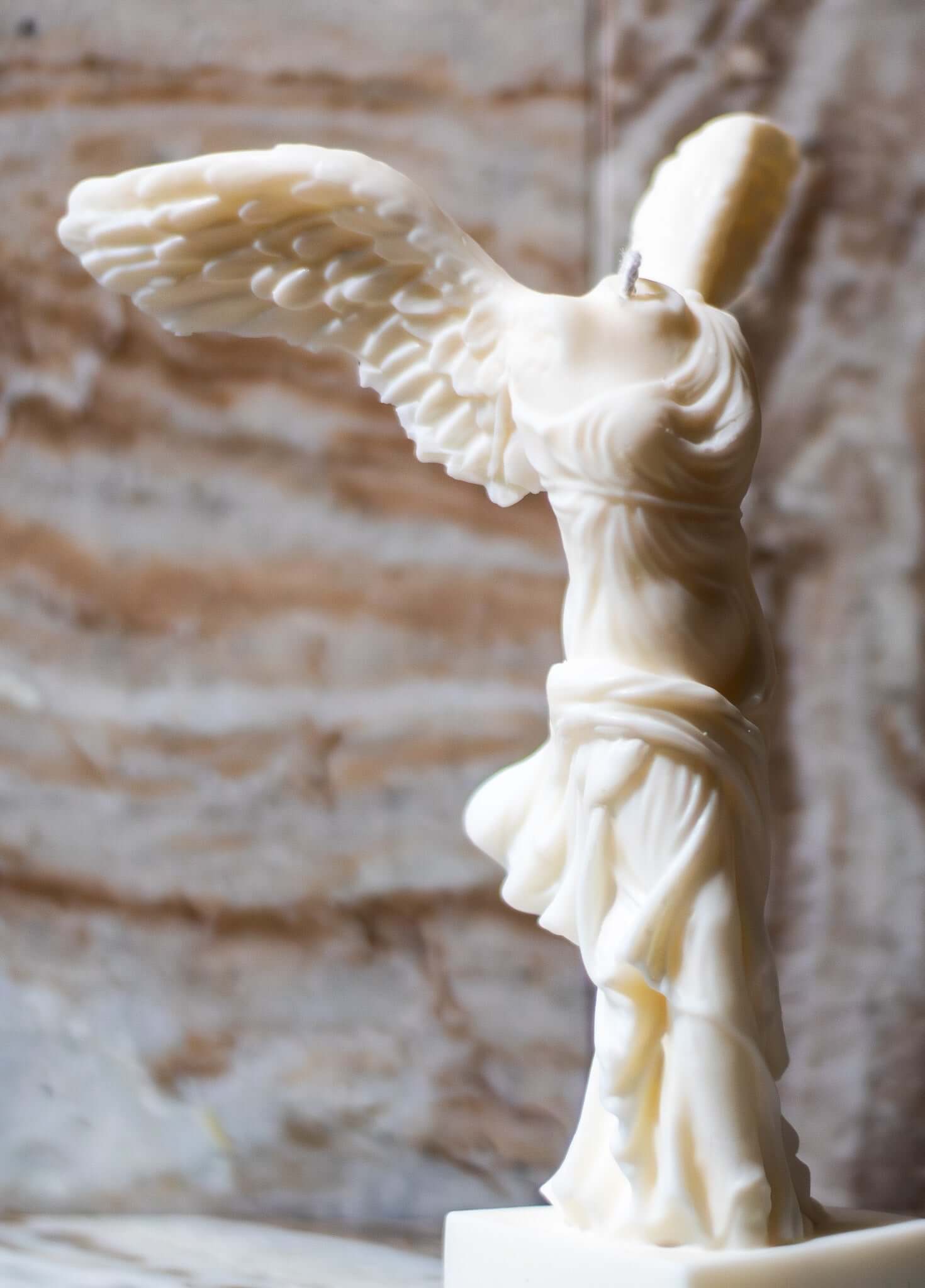 Nike of Samothrace candle – decorative candle art masterpiece.