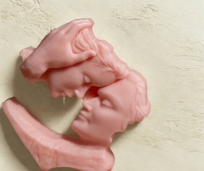 Romantic soy candle shaped as lovers – clean-burning handmade candle perfect for minimalist or artistic spaces.