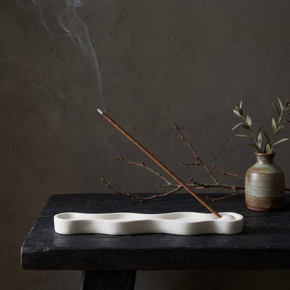 Minimalist Eco Ceramic Resin Incense Holder: Handmade Modern Meditation Altar Decor