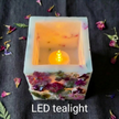 Natural Candle Holder with Dried Flowers soy wax candle — close-up detail