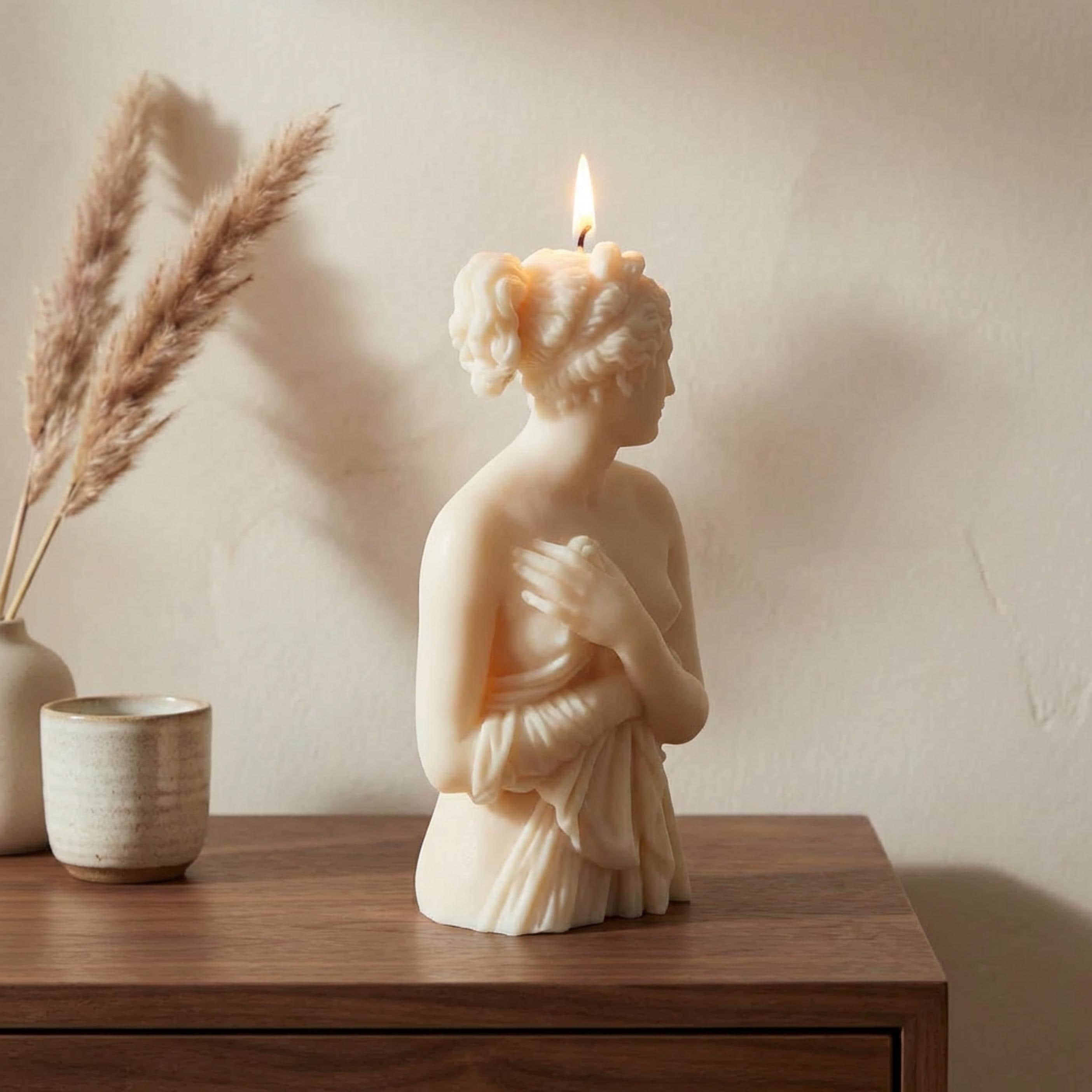 Venus Italica Candle – Greek Goddess Bust Candle – Neoclassical Sculpture Candle – Feminine Art Decor – Handmade Soy Wax Gift for Her