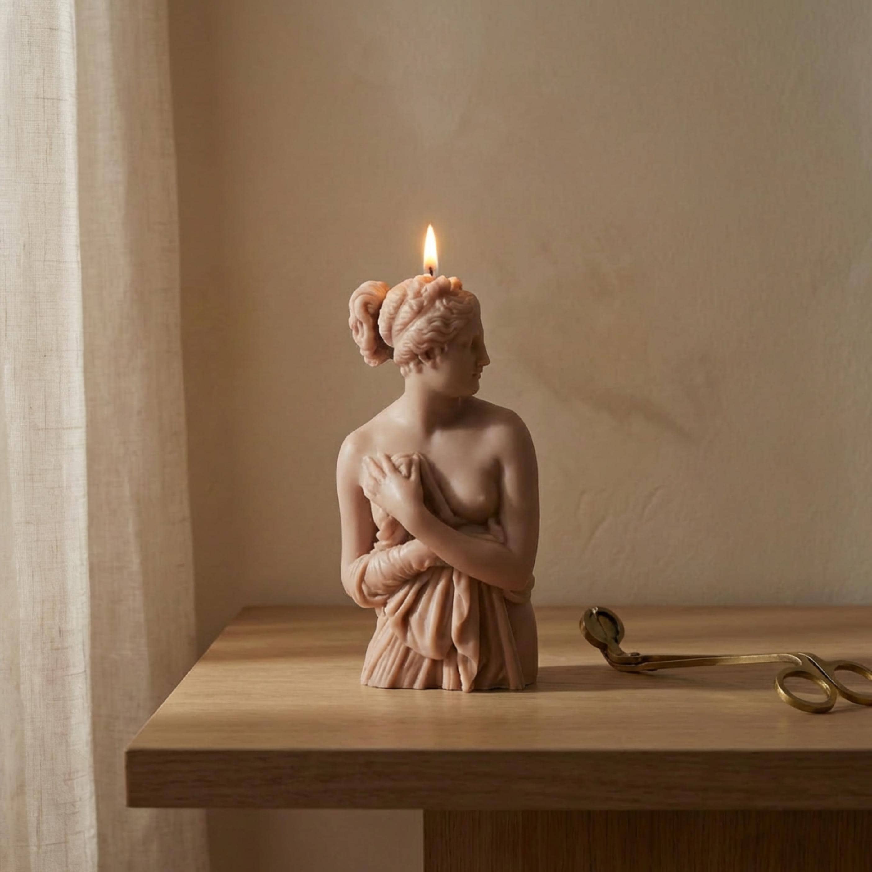 Venus Italica Candle – Greek Goddess Bust Candle – Neoclassical Sculpture Candle – Feminine Art Decor – Handmade Soy Wax Gift for Her