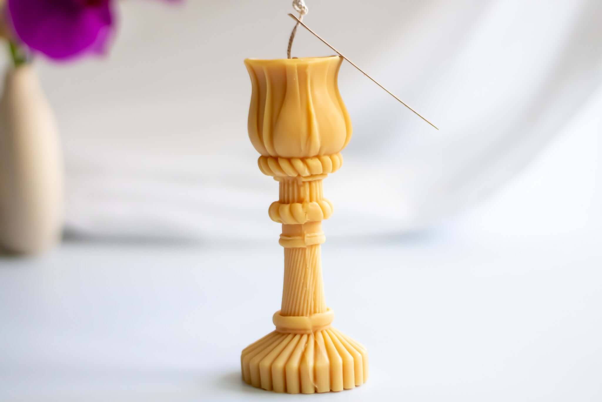 Victory candle – artistic handcrafted candle for home ambiance.
