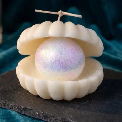 Clam with Pearl Candle, Seashell Candle, Unique Clam Shell, Cottagecore Decor, Unique Candle, Coastal Decor, Aesthetic Decorative Candle